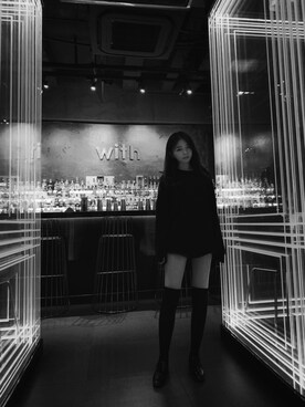 「ZARA（ザラ）のアイテム（Tシャツ/カットソー、ブラック系）」を使った、Rina酱さん（レディース）の冬コーディネート