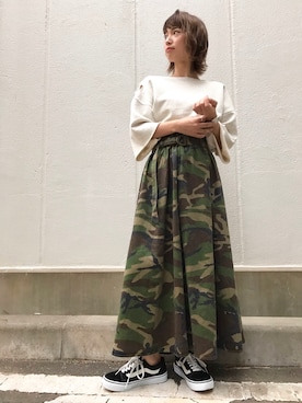 ベルト付きカモフラ柄ギャザーマキシスカートを使った人気ファッションコーディネート Wear ベルト付きカモフラ柄ギャザーマキシスカートを使った人気ファッションコーディネート Wear