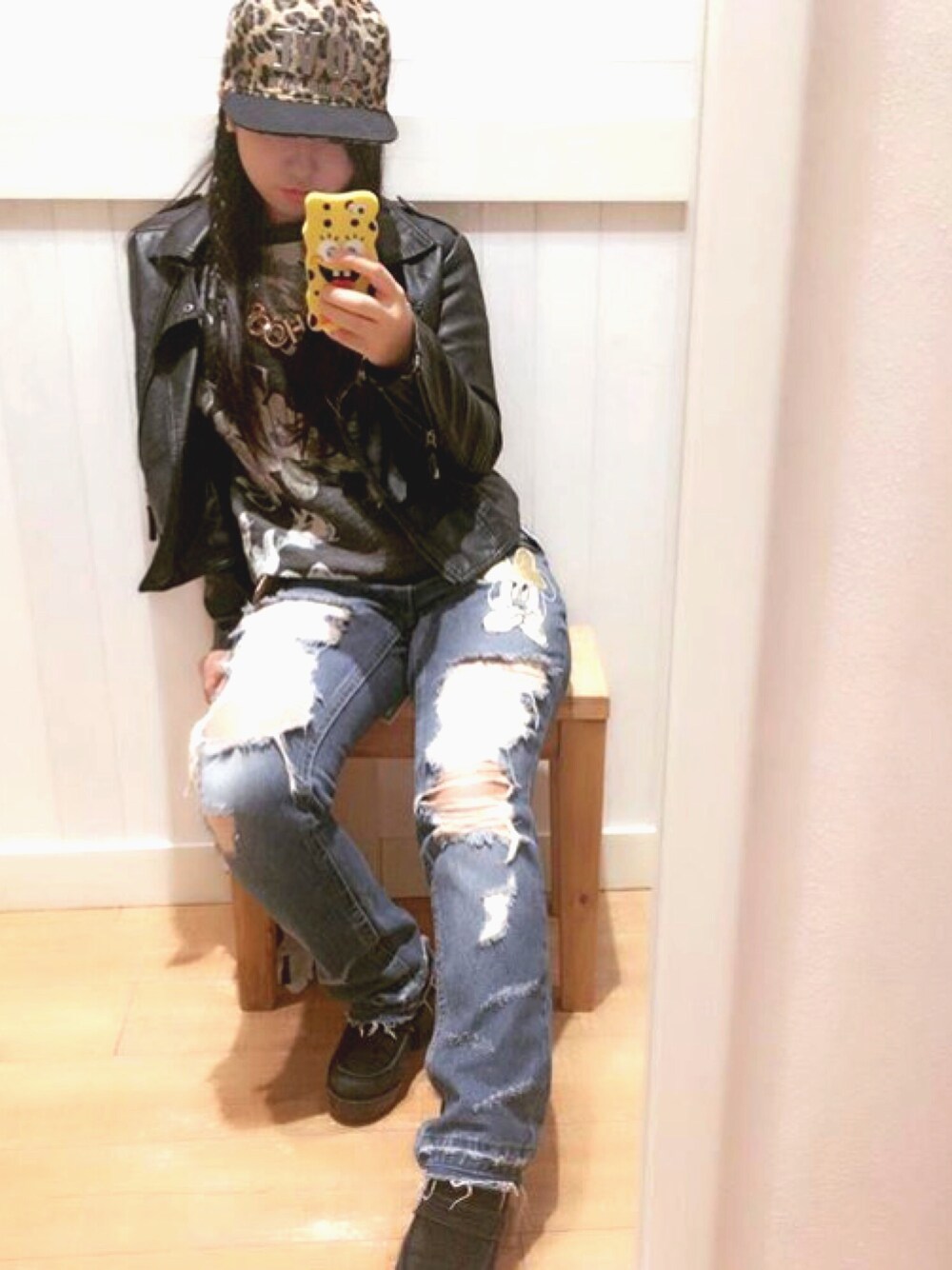「ライダース、MOSCHINO、PINKLATTE、SPRAY PREMIUM、Lolitajeans、ミニー、スポンジボブ」｜「PinkLatteのアイテム（ニットキャップ/ビーニー、ブラウン系）」を使った、💄💋BabyMimmi👣さん（レディース・153cm）の冬コーディネートの1枚目の写真