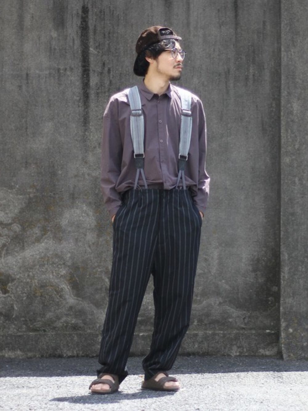 「ビッグシルエット、シャツ、コラボ、メンズ、オーバーサイズ、birkenstock、RICK OWENS、リックオウエンス、toogood、トゥーグッド」｜「toogoodのTHE DRAUGHTSMAN SHIRT LONG -SLATE-（シャツ/ブラウス、ブラック系）」を使った、ARKnets STAFFさん（メンズ・168cm）の夏コーディネートの1枚目の写真