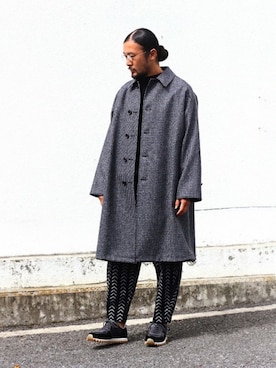 「リバーシブル」｜「アイテム（ステンカラーコート）」を使った、ARKnets STAFFさん（メンズ・170cm）の冬コーディネート