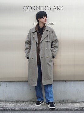 「marka（マーカ）のアイテム（トレンチコート）」を使った、ARKnets STAFFさん（メンズ・181cm）の冬コーディネート