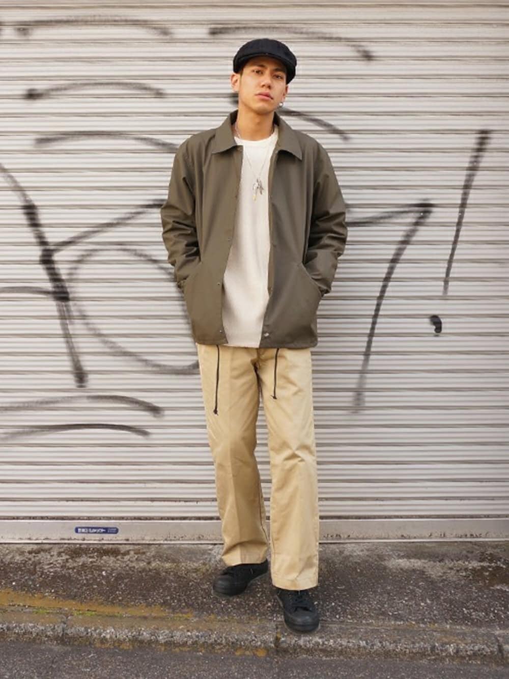 「WPのWP / ダブリューピー：URETHANE COACH JACKET：WP03-G001[STD]（ブルゾン、グリーン系）」を使った、ARKnets STAFFさん（メンズ・173cm）の冬コーディネートの1枚目の写真