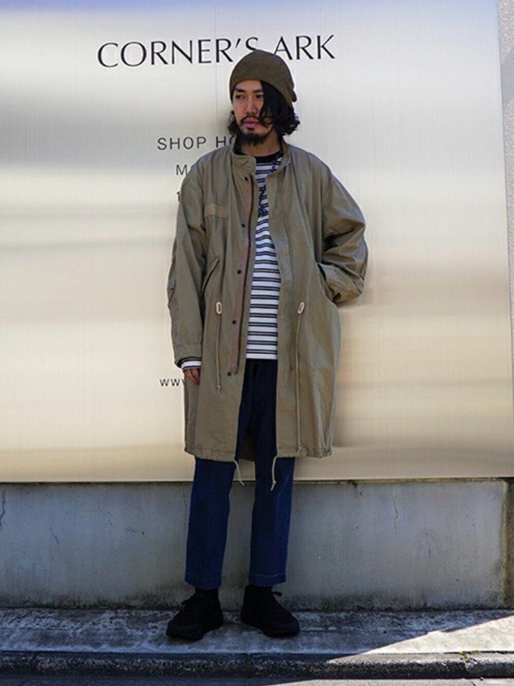 「markaのmarka / マーカ：【予約】MODS COAT：M19A-15CO01C[COR]（モッズコート、ベージュ系）」を使った、ARKnets STAFFさん（メンズ・177cm）の春コーディネートの1枚目の写真