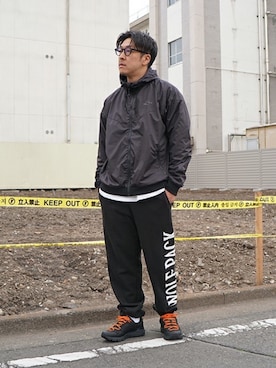 「WP（ダブリューピー）のアイテム（パンツ）」を使った、ARKnets STAFFさん（メンズ・173cm）の春コーディネート