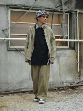 「marka（マーカ）のアイテム（ミリタリージャケット）」を使った、ARKnets STAFFさん（メンズ・175cm）の春コーディネート