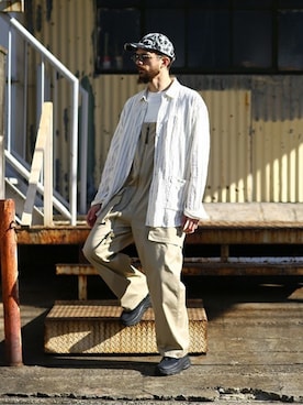 「GOLD（ゴールド）のアイテム（帽子）」を使った、ARKnets STAFFさん（メンズ・185cm）の春コーディネート