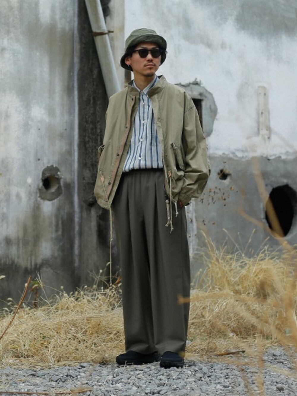 「markaのmarka / マーカ：EASY WIDE PANTS：M19A-12PT03C[COR]（その他パンツ、ブラウン系）」を使った、ARKnets STAFFさん（メンズ・175cm）の春コーディネートの1枚目の写真