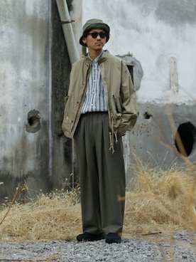 「marka（マーカ）のアイテム（ミリタリージャケット）」を使った、ARKnets STAFFさん（メンズ・175cm）の春コーディネート