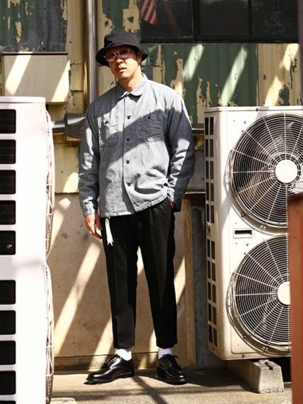GOLD（ゴールド）の「GOLD / ゴールド：SUMMER WOOL 2TUCK SLIM PANTS