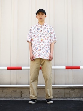 「WP（ダブリューピー）のアイテム（帽子）」を使った、ARKnets STAFFさん（メンズ・170cm）の春コーディネート