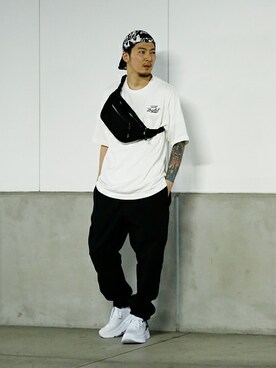 「GOLD（ゴールド）のアイテム（帽子）」を使った、ARKnets STAFFさん（メンズ・171cm）の夏コーディネート