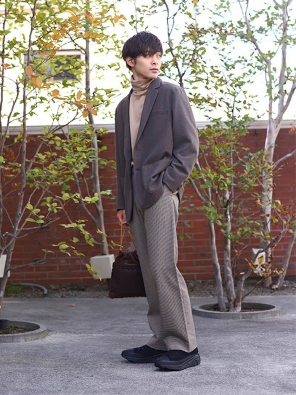 「marka」｜「markaのmarka / マーカ：STRAIGHT FIT EASY：M19C-06PT02C[COR]（その他パンツ、グリーン系）」を使った、ARKnets STAFFさん（メンズ・173cm）の秋コーディネートの1枚目の写真
