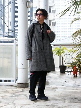 「marka（マーカ）のアイテム（ステンカラーコート）」を使った、ARKnets STAFFさん（メンズ・175cm）の冬コーディネート