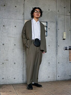 「ARKnets」｜「アイテム（スラックス）」を使った、ARKnets STAFFさん（メンズ・175cm）の春コーディネート