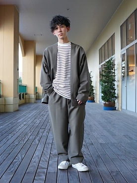 「ARKnets」｜「アイテム（スラックス）」を使った、ARKnets STAFFさん（メンズ・168cm）の春コーディネート