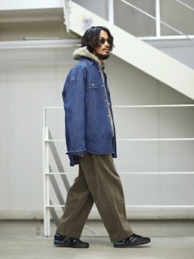 「ARKnets」｜「アイテム（スラックス）」を使った、ARKnets STAFFさん（メンズ・175cm）の夏コーディネート