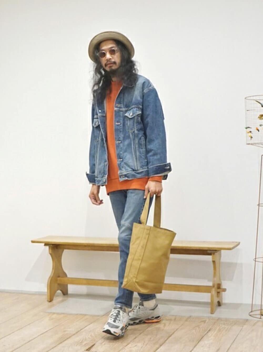 「セットアップ、gold、tembea、デニムオンデニム、PORT BY ARK、ARKnets、2020AW」｜「GOLDのGOLD / ゴールド：14oz. DENIM JACKET HARD WASHED：GL14666H[MUS]（デニムジャケット、ブルー系）」を使った、ARKnets STAFFさん（メンズ・183cm）の秋コーディネートの1枚目の写真