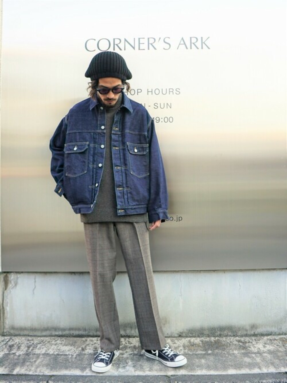 「markaのmarka / マーカ：DENIM JACKET - 13oz organic cotton -：M20D-02BL01C[COR]（デニムジャケット、ブルー系）」を使った、ARKnets STAFFさん（メンズ・175cm）の秋コーディネートの1枚目の写真