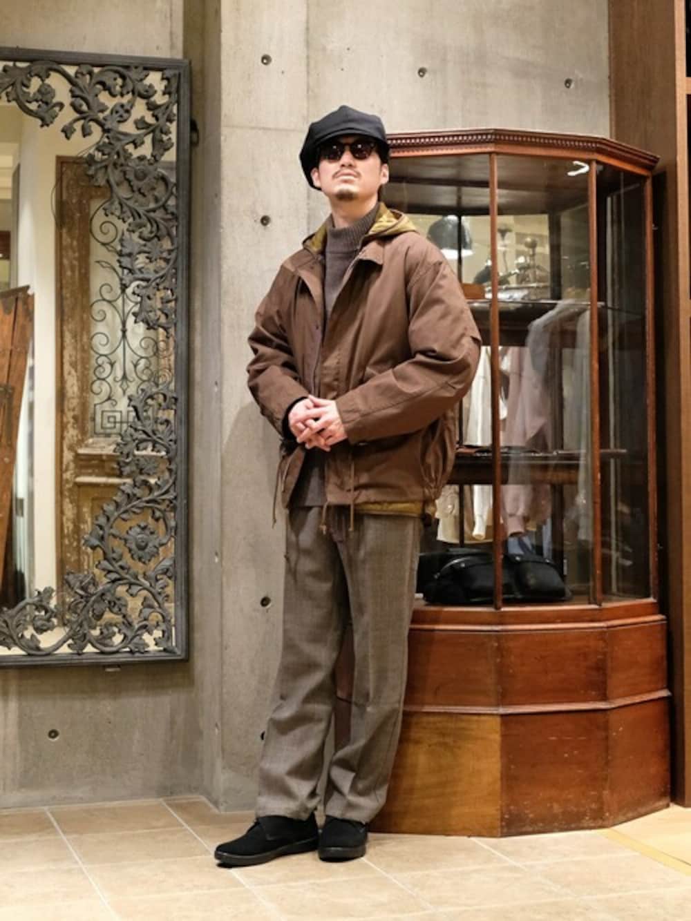 「markaのmarka / マーカ：MILITARY JACKET - co/ny oxfrod -：M20C-01BL02C[COR]（ミリタリージャケット、グリーン系）」を使った、ARKnets STAFFさん（メンズ・175cm）の秋コーディネートの1枚目の写真