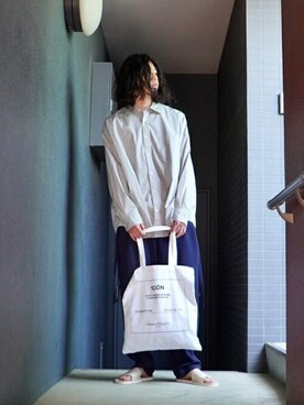 「GOLD（ゴールド）のアイテム（その他パンツ）」を使った、ARKnets STAFFさん（メンズ・175cm）の春コーディネート