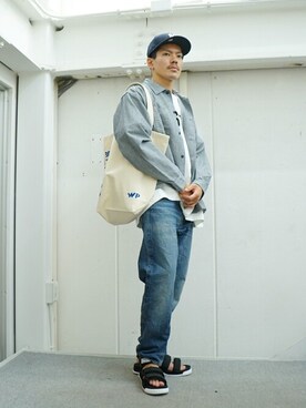 「FLAG SPORT（フラッグスポーツ）のアイテム（パンツ）」を使った、ARKnets STAFFさん（メンズ・172cm）の春コーディネート