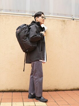 「FLAG SPORT（フラッグスポーツ）のアイテム（パンツ）」を使った、ARKnets STAFFさん（メンズ・172cm）の春コーディネート