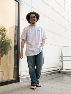 「FLAG SPORT（フラッグスポーツ）のアイテム（パンツ）」を使った、ARKnets STAFFさん（メンズ・180cm）の春コーディネート