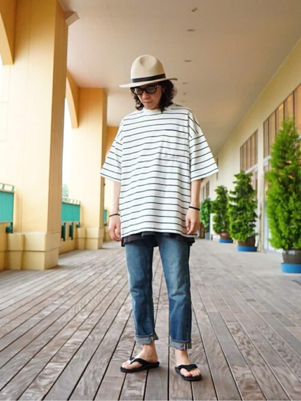 「GOLDのGOLD / ゴールド：HEAVY COTTON BORDER BOX TEE：21A-GL78664[MUS]（Tシャツ/カットソー、ホワイト系）」を使った、ARKnets STAFFさん（メンズ・170cm）の春コーディネートの1枚目の写真