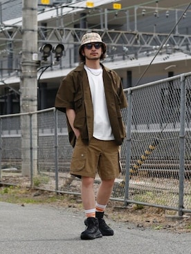 「FLAG SPORT（フラッグスポーツ）のアイテム（トップス）」を使った、ARKnets STAFFさん（メンズ・178cm）の春コーディネート