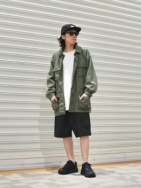 「GOLD（ゴールド）のアイテム（その他パンツ）」を使った、ARKnets STAFFさん（メンズ・168cm）の春コーディネート