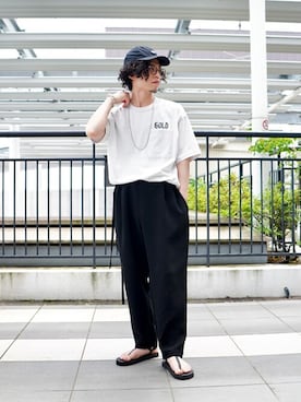 「GOLD（ゴールド）のアイテム（その他パンツ）」を使った、ARKnets STAFFさん（メンズ・170cm）の春コーディネート