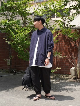 「GOLD（ゴールド）のアイテム（その他パンツ）」を使った、ARKnets STAFFさん（メンズ・170cm）の春コーディネート