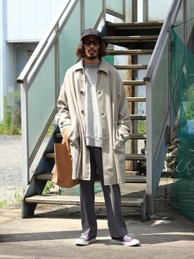 「marka（マーカ）のアイテム（ステンカラーコート）」を使った、ARKnets STAFFさん（メンズ・175cm）の夏コーディネート