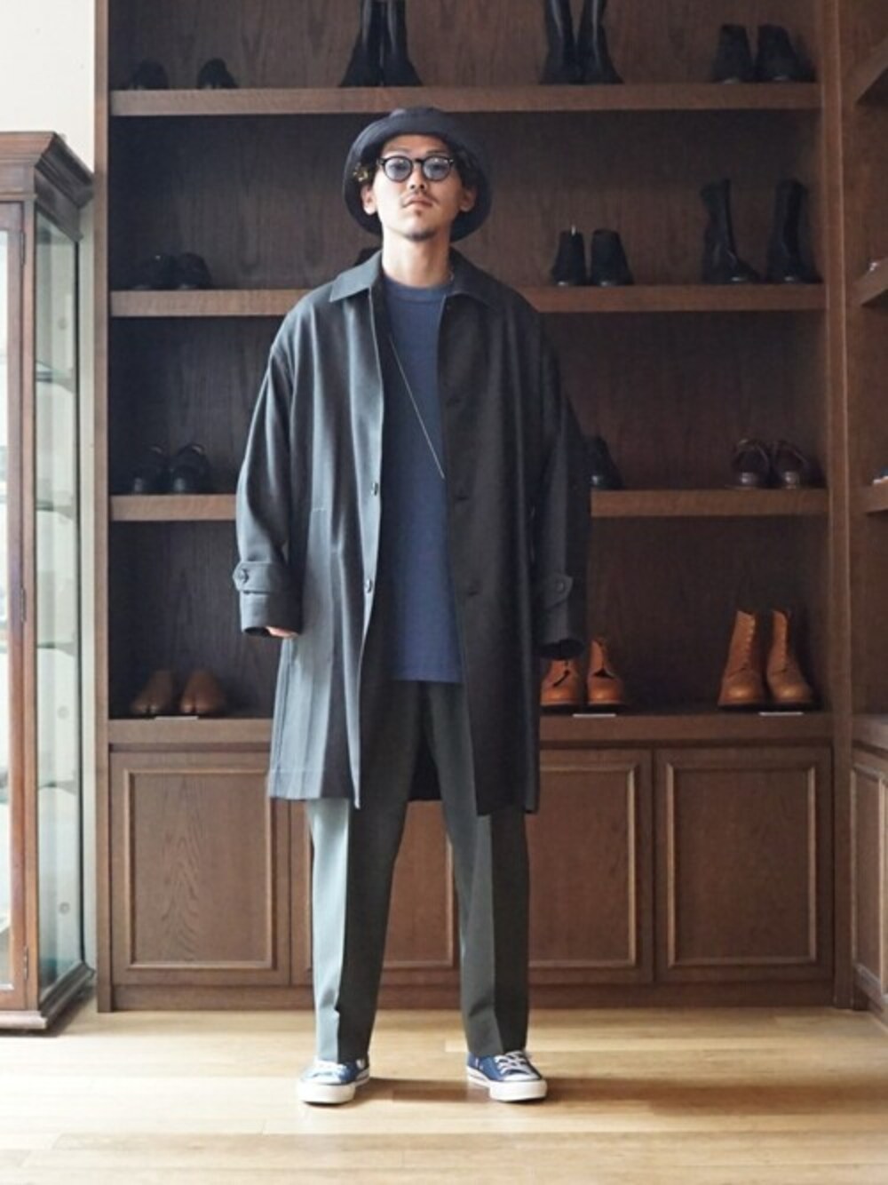 「markaのmarka / マーカ：SHIRT COAT - 2/48 wool soft serge -：M21C-06SH01C[COR]（ステンカラーコート、グリーン系）」を使った、ARKnets STAFFさん（メンズ・175cm）の夏コーディネートの1枚目の写真
