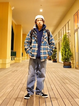 「WP（ダブリューピー）のアイテム（パーカー）」を使った、ARKnets STAFFさん（メンズ・168cm）の秋コーディネート