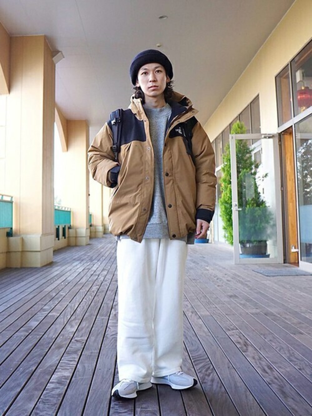 「レイヤードスタイル、PORT BY ARK、ポートバイアーク、アークネッツ、ARKnets」｜「PORT BY ARKのPORT BY ARK / ポートバイアーク：Crew neck Sweat：PO10-T003[COR]（スウェット、グレー系）」を使った、ARKnets STAFFさん（メンズ・168cm）の秋コーディネートの1枚目の写真
