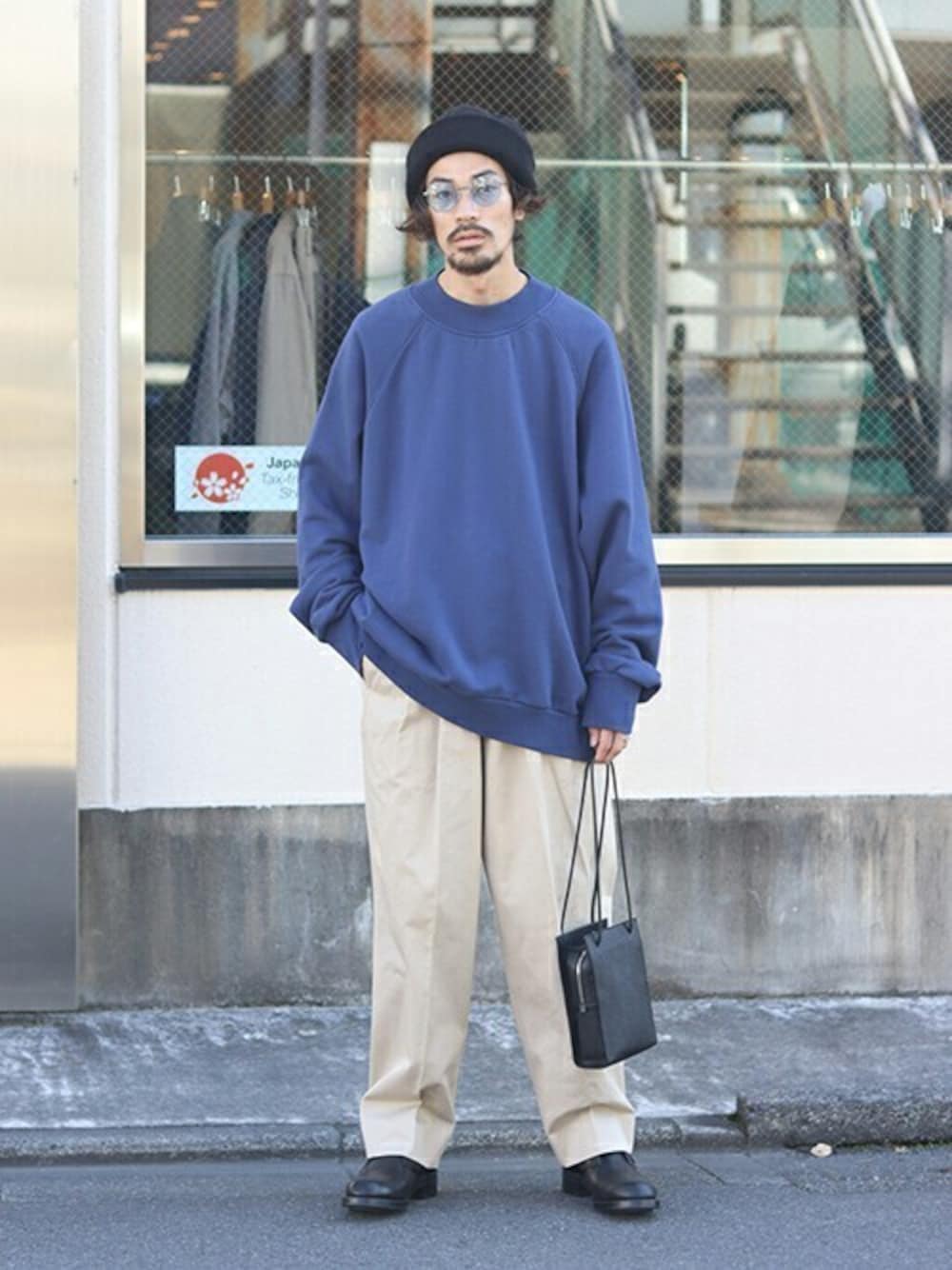 「ビッグシルエット、PORT BY ARK、ポートバイアーク、アークネッツ、ARKnets」｜「PORT BY ARKのPORT BY ARK / ポートバイアーク：Loose Beanie：PO10-C001[COR]（ニットキャップ/ビーニー、ブラック系）」を使った、ARKnets STAFFさん（メンズ・175cm）の秋コーディネートの1枚目の写真