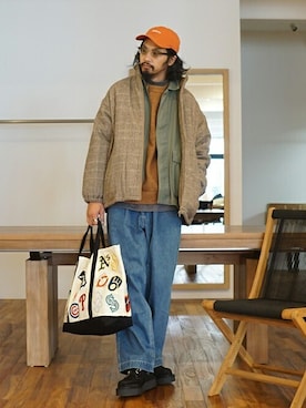 「GOLD（ゴールド）のアイテム（ブルゾン）」を使った、ARKnets STAFFさん（メンズ・183cm）の秋コーディネート