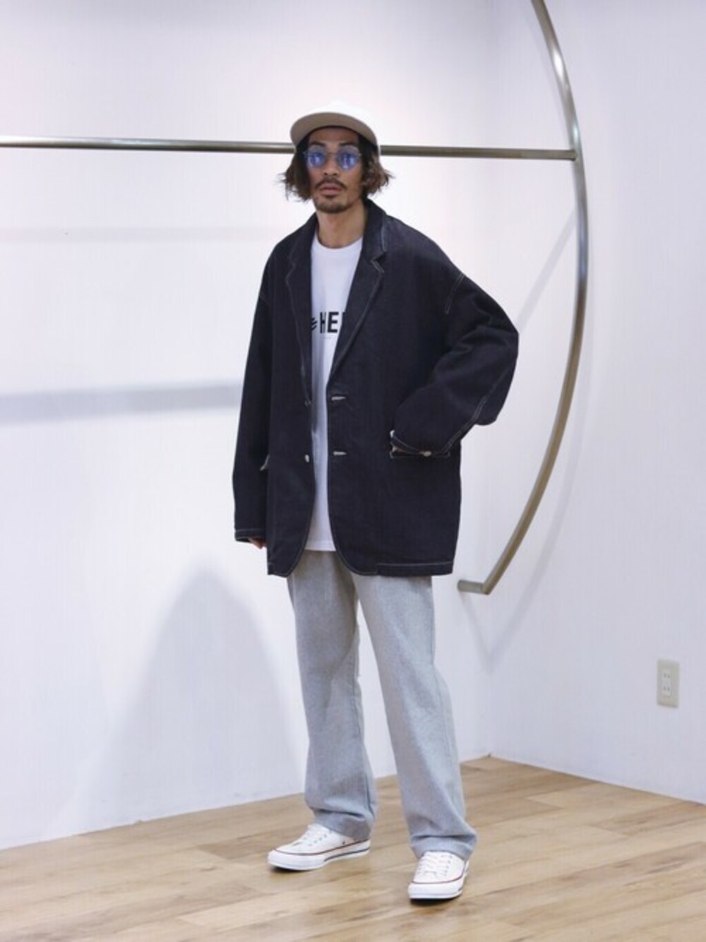 「スウェットパンツ、スウェット、スウェットパンツスタイル、BALLAST ARK」｜「BALLAST ARKのBALLAST ARK / バラストアーク：Sweat Pants：BA04-P002[AST]（スウェットパンツ、グレー系）」を使った、ARKnets STAFFさん（メンズ・175cm）の冬コーディネートの1枚目の写真