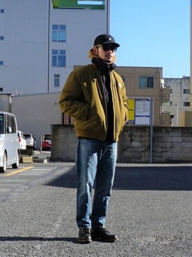 「FLAG SPORT（フラッグスポーツ）のアイテム（パンツ）」を使った、ARKnets STAFFさん（メンズ・178cm）の冬コーディネート