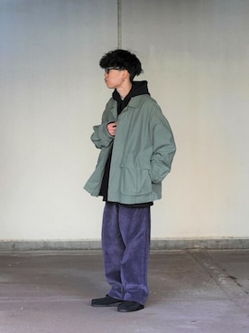 「サングラススタイル」｜「アイテム（ミリタリージャケット）」を使った、ARKnets STAFFさん（メンズ・165cm）の冬コーディネート
