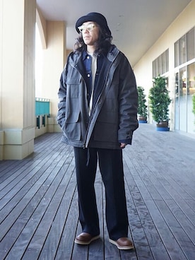 「アークネッツ」｜「アイテム（スラックス）」を使った、ARKnets STAFFさん（メンズ・168cm）の冬コーディネート
