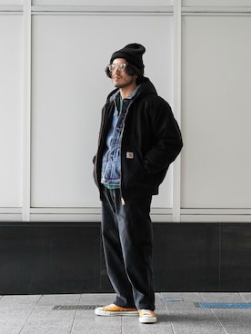「carhartt」｜「アイテム（デニムジャケット）」を使った、ARKnets STAFFさん（メンズ・174cm）の冬コーディネート