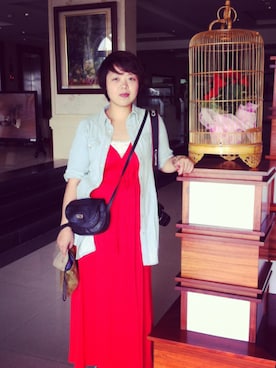 「LiVES（ライヴズ）のアイテム」を使った、哎呦花卷さん（レディース・162cm）の秋コーディネート