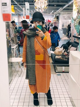 「飞鸟与新酒のアイテム（トップス、オレンジ系）」を使った、哎呦花卷さん（レディース・162cm）の冬コーディネート