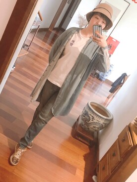 「飞鸟与新酒のアイテム（デニムジャケット、ブルー系）」を使った、哎呦花卷さん（レディース・162cm）の春コーディネート