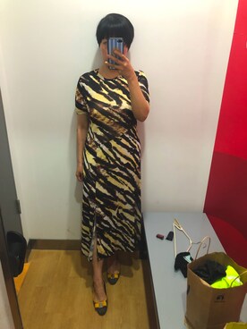 「URBAN RESEARCH（アーバンリサーチ）のアイテム（ワンピース、イエロー系）」を使った、哎呦花卷さん（レディース・162cm）の夏コーディネート