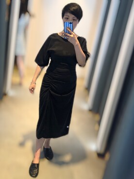 「URBAN RESEARCH（アーバンリサーチ）のアイテム（ワンピース、ブラック系）」を使った、哎呦花卷さん（レディース・162cm）の秋コーディネート