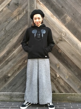 「Dickies（ディッキーズ）のアイテム（トップス）」を使った、Discoat  men'sさん（レディース・155cm）の秋コーディネート